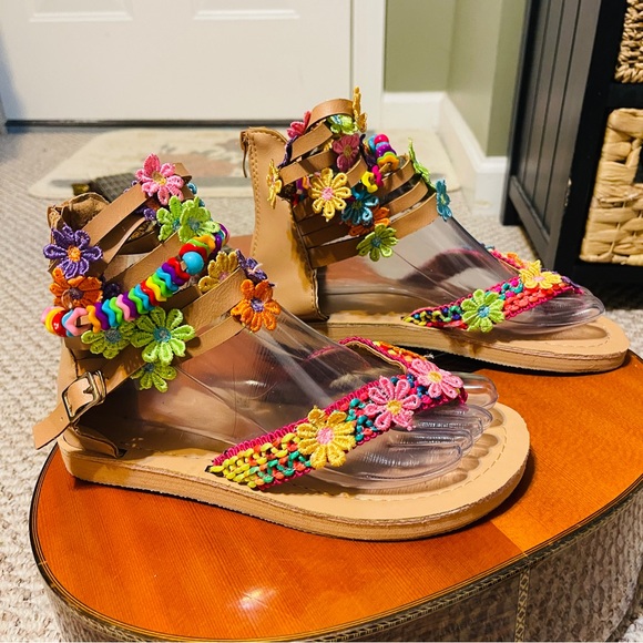 💐Frisky Colorful Floral Zip Back Ankle Thong Sandals! - Picture 9 of 10